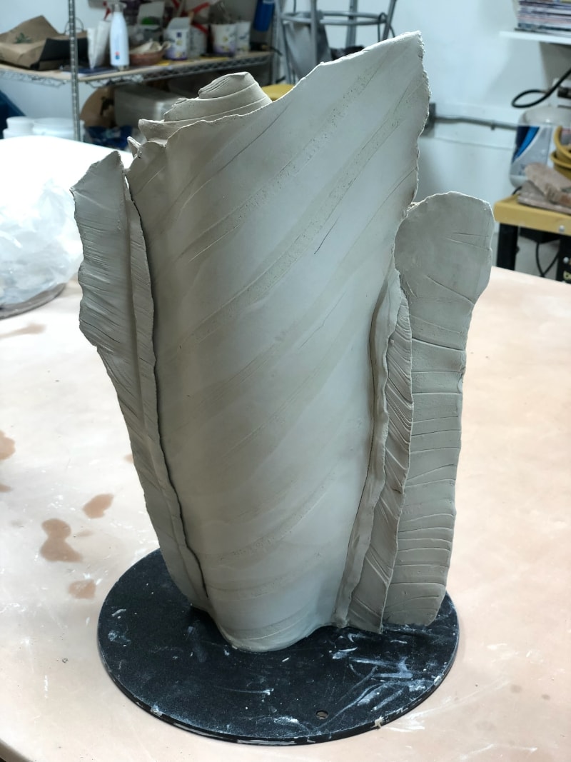 Creating a Vase by Handbuilding Studio Nadeau